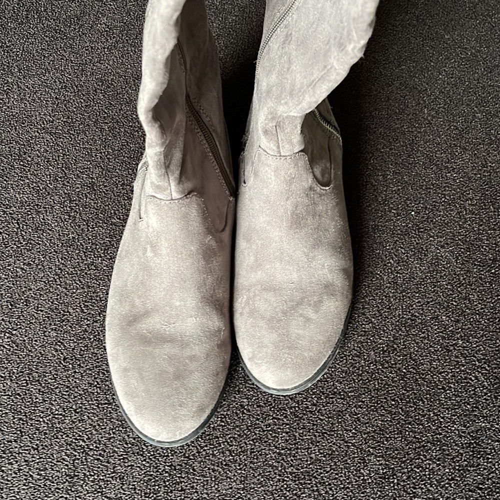 Express Boots - Picture 5 of 5